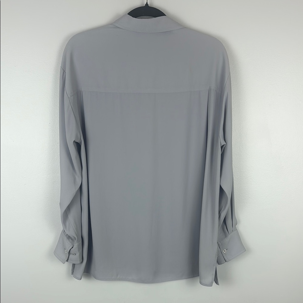Aritzia Babaton Oversized Light Gray Blouse Size 1 - Picture 12 of 12